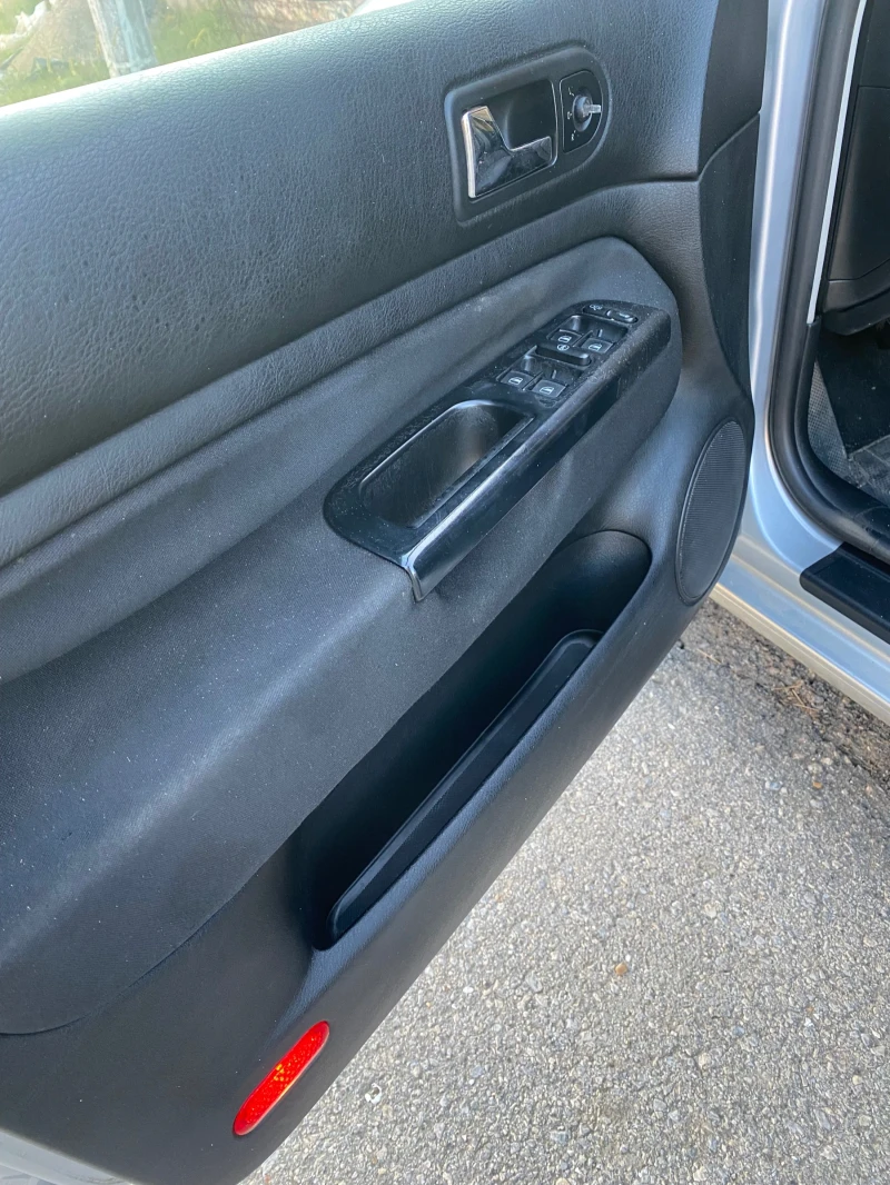 VW Golf, снимка 3 - Автомобили и джипове - 52592564