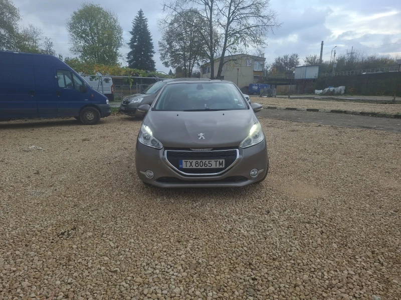 Peugeot 208 Navi , снимка 2 - Автомобили и джипове - 52349781