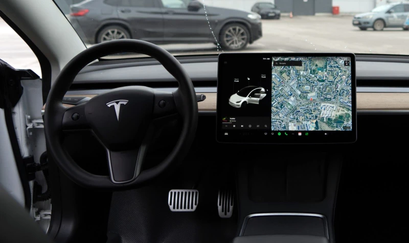 Tesla Model 3 SR + , снимка 9 - Автомобили и джипове - 52444346