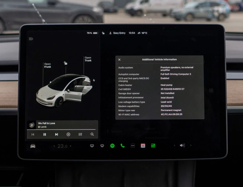 Tesla Model 3 SR + , снимка 8 - Автомобили и джипове - 52444346
