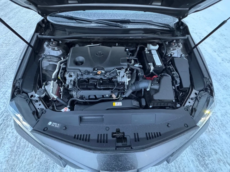 Toyota Camry 2.5 SE, снимка 10 - Автомобили и джипове - 53207395