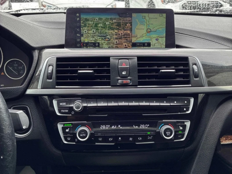 BMW 330 * xDrive * CARFAX * ПОДГРЕВ * КАМЕРА * ШИБИДАХ * N, снимка 9 - Автомобили и джипове - 53344235