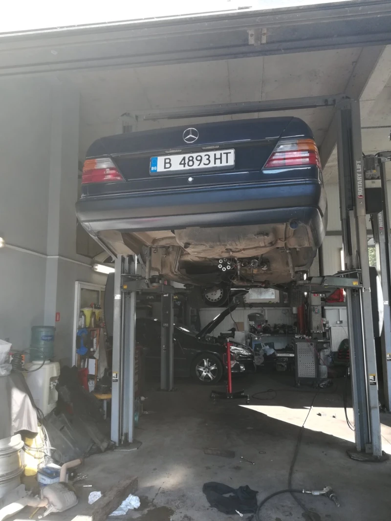 Mercedes-Benz 124 230 CE, снимка 12 - Автомобили и джипове - 53486873