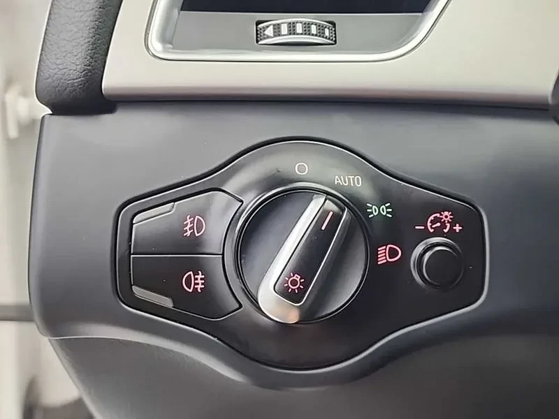 Audi A4, снимка 17 - Автомобили и джипове - 52489467