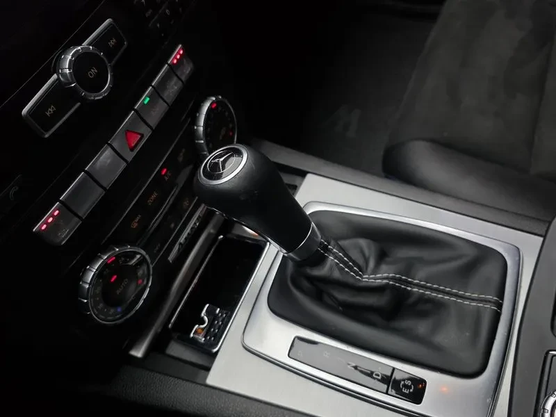 Mercedes-Benz C 220 2.2, снимка 9 - Автомобили и джипове - 54278166