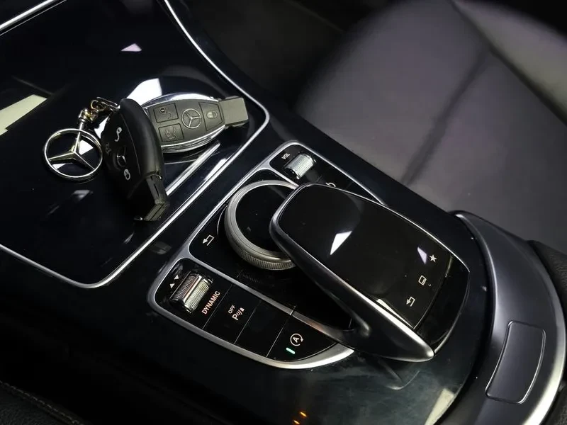Mercedes-Benz C 200, снимка 17 - Автомобили и джипове - 55015252