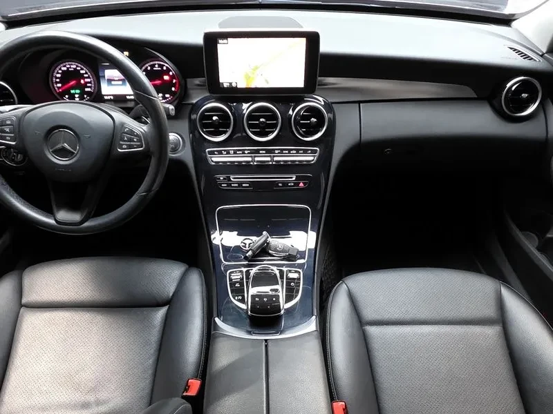 Mercedes-Benz C 200, снимка 7 - Автомобили и джипове - 55015252