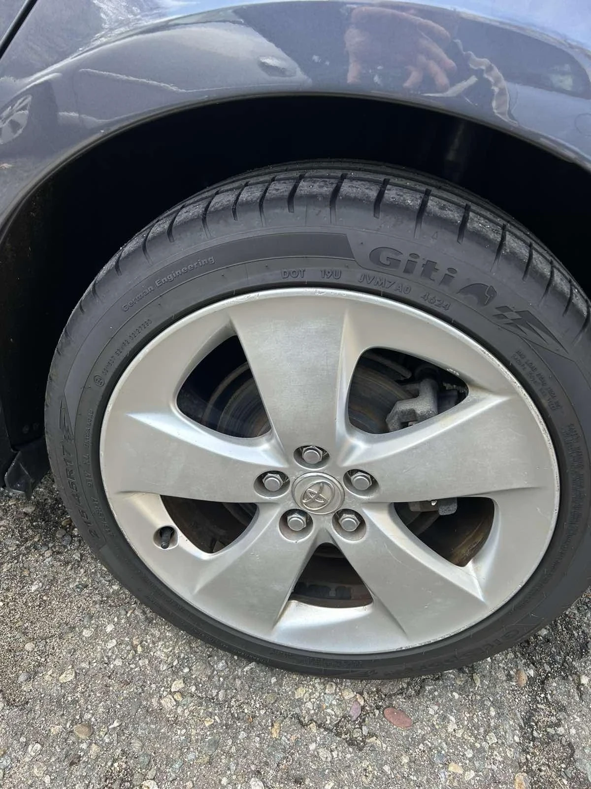 Toyota Prius Хечбек, снимка 1