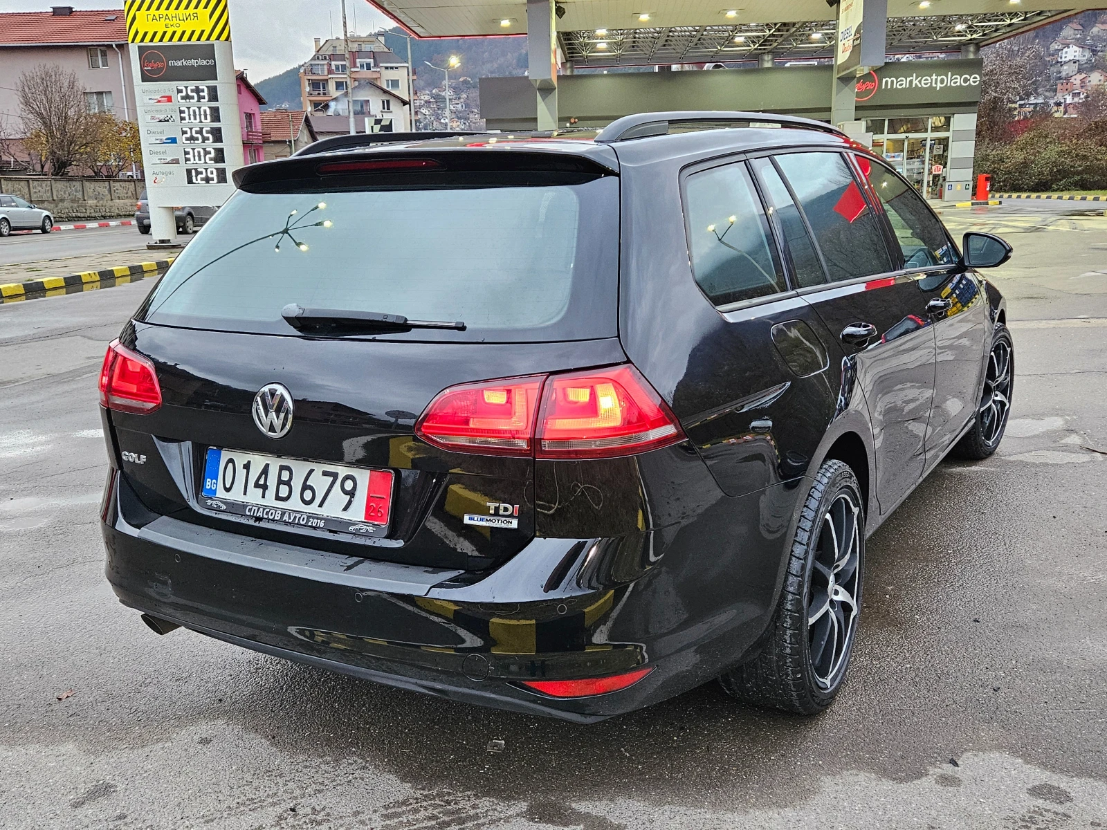 VW Golf 1.6 Tdi Navig/Klimatronik - изображение 5