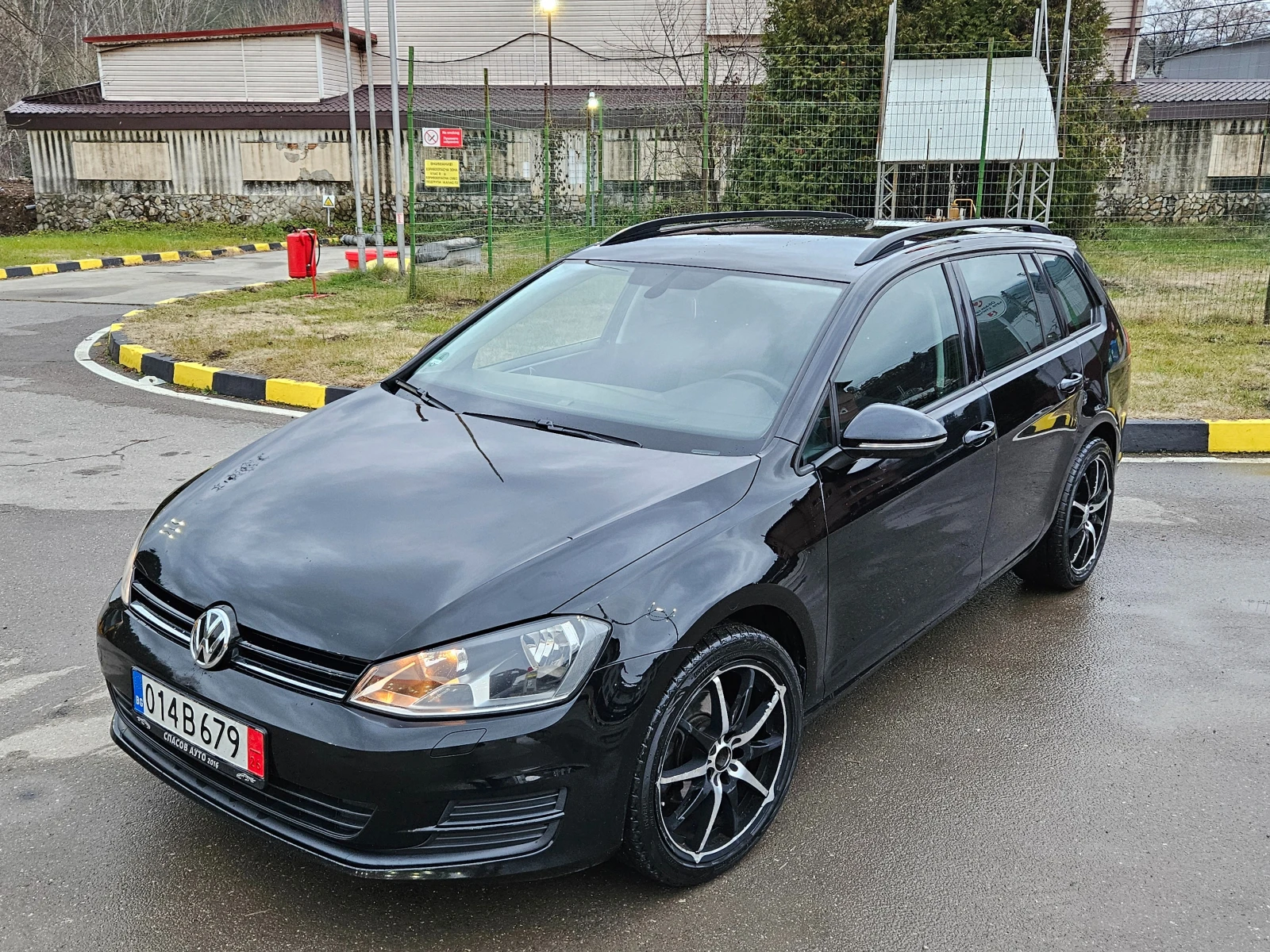 VW Golf 1.6 Tdi Navig/Klimatronik - изображение 2