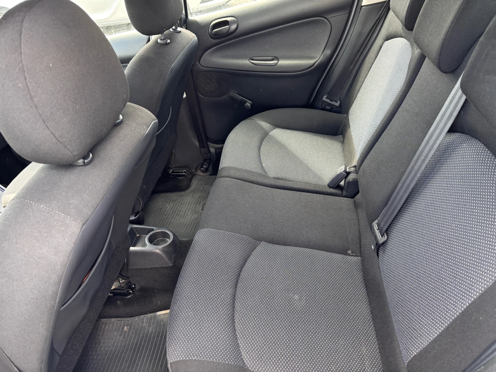 Peugeot 206 Plus 1.1i - изображение 10