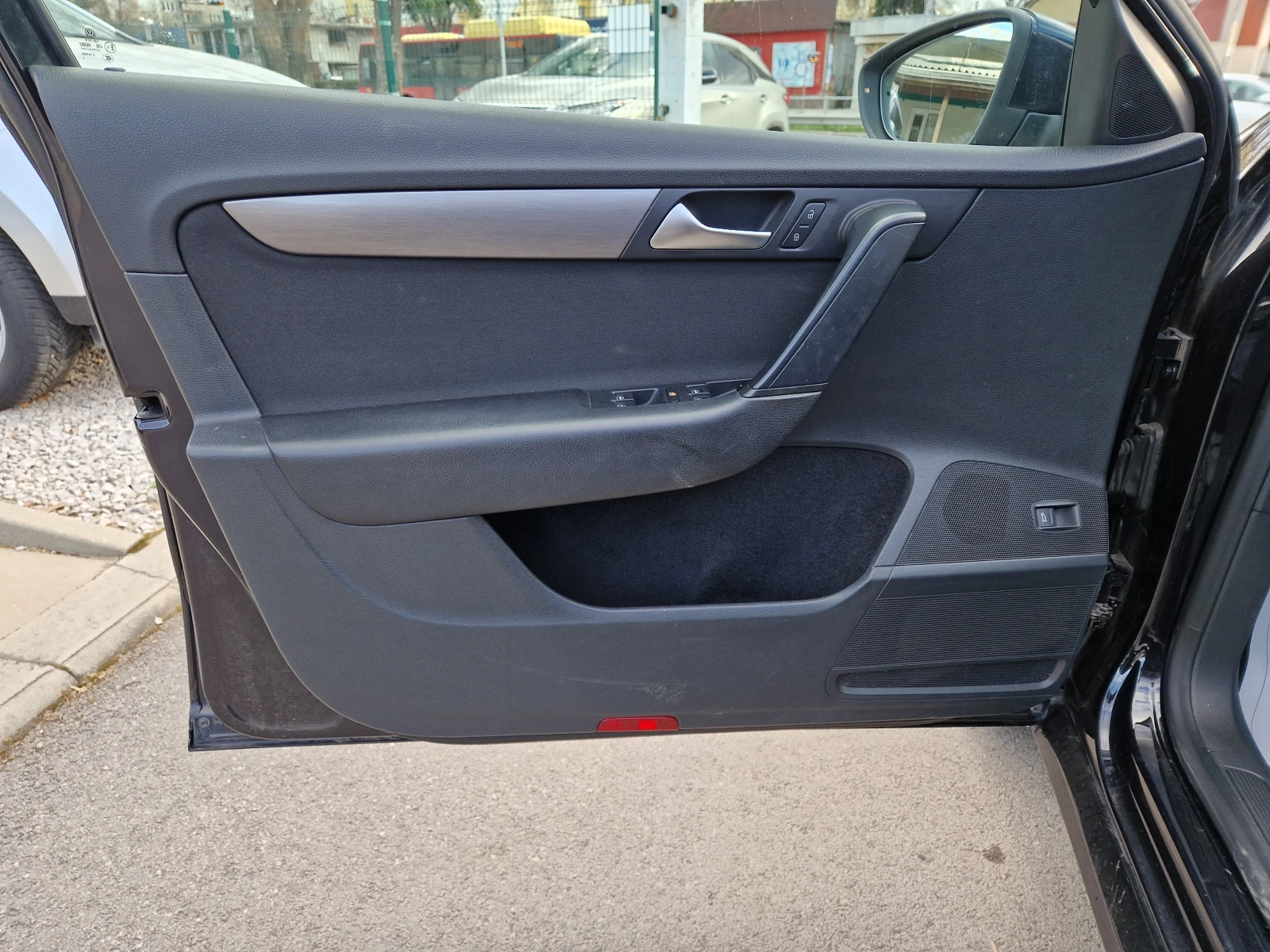 VW Passat | Mobile.bg   12