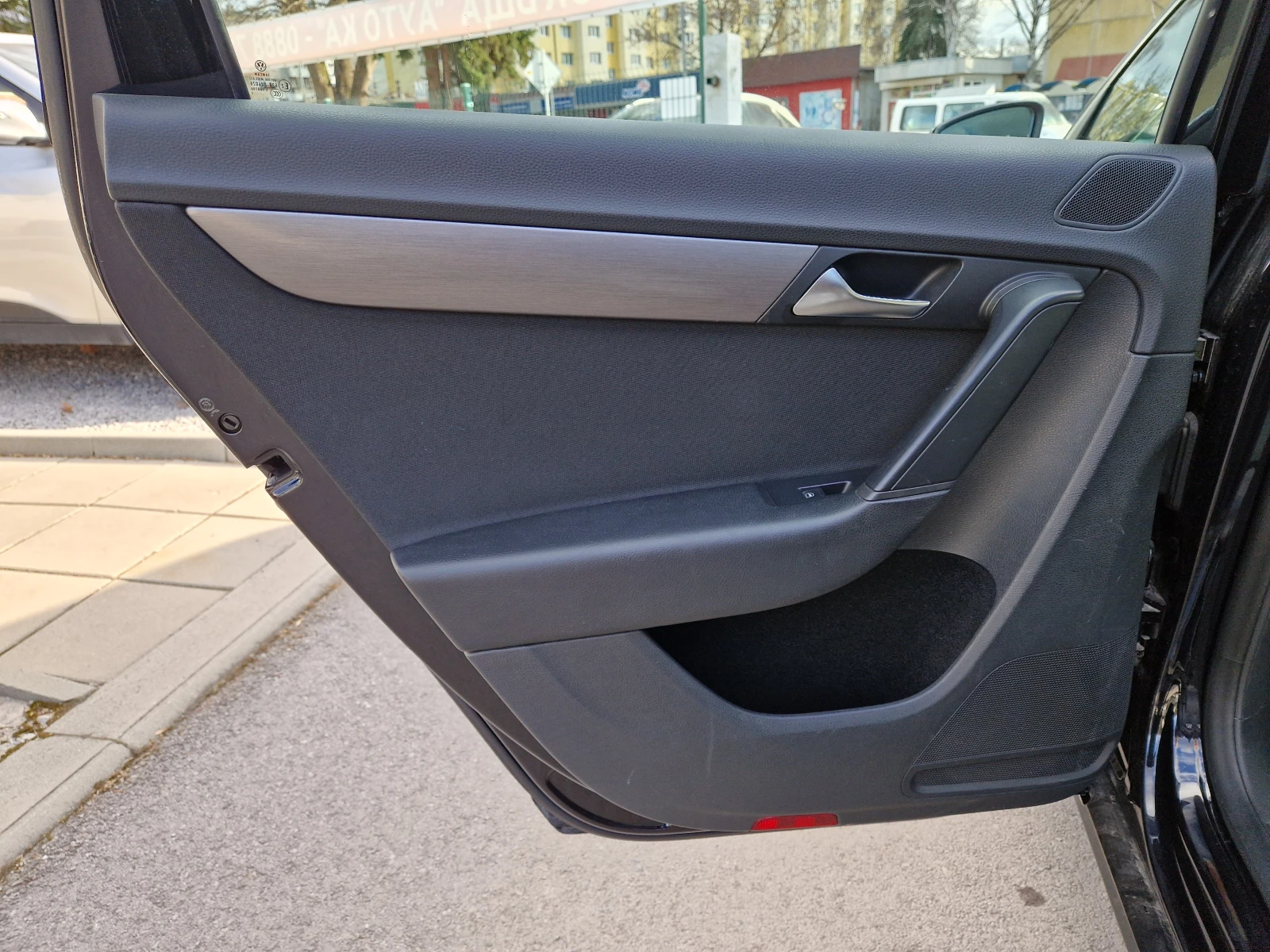 VW Passat | Mobile.bg   14