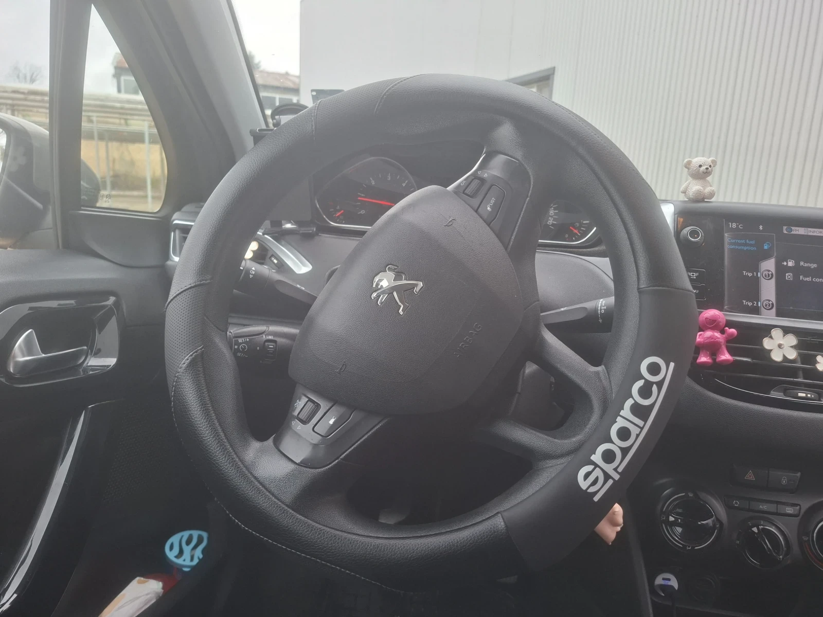 Peugeot 208 Navi  | Mobile.bg   11