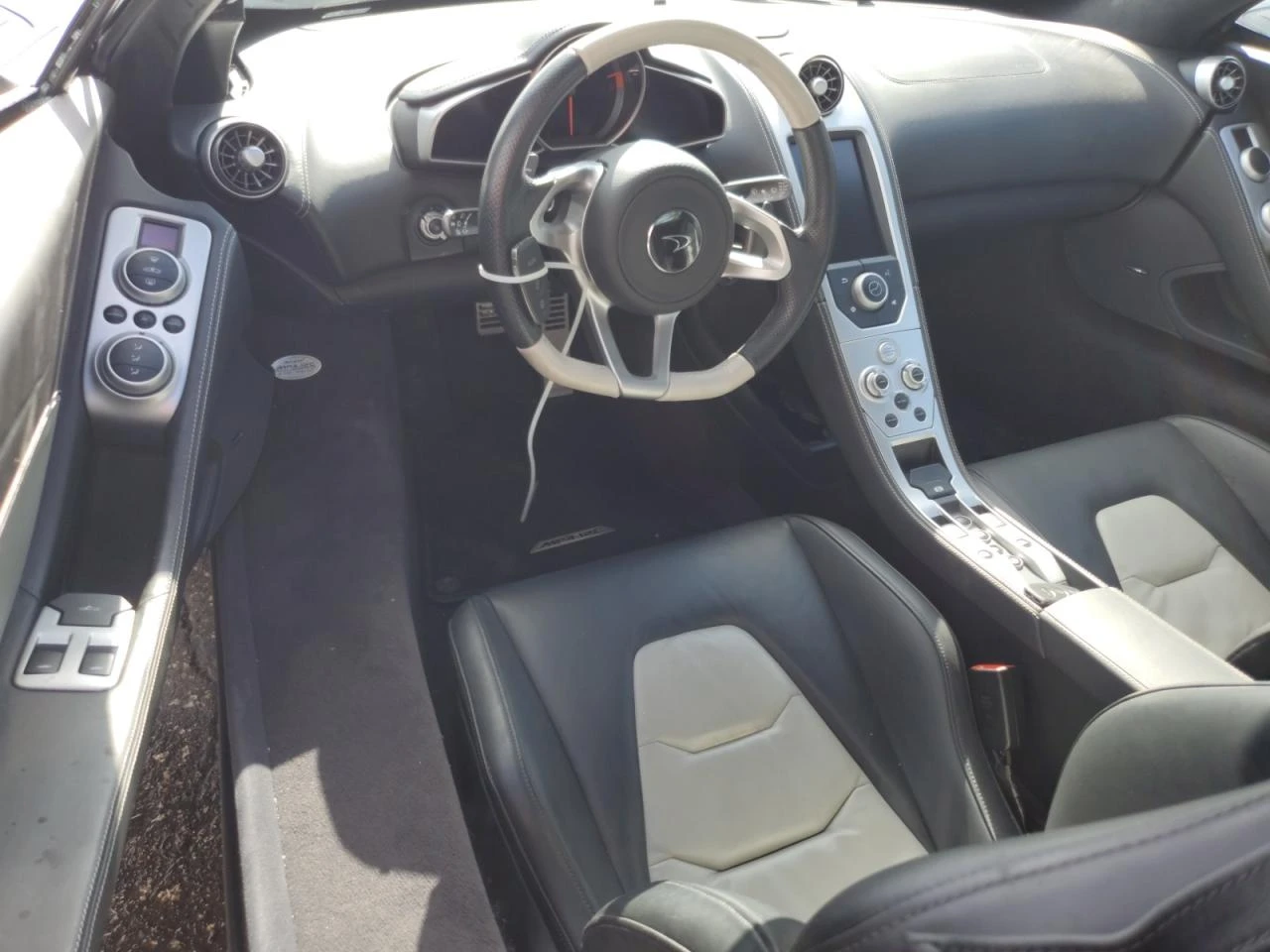 McLaren MP4-12C SPIDER - изображение 8