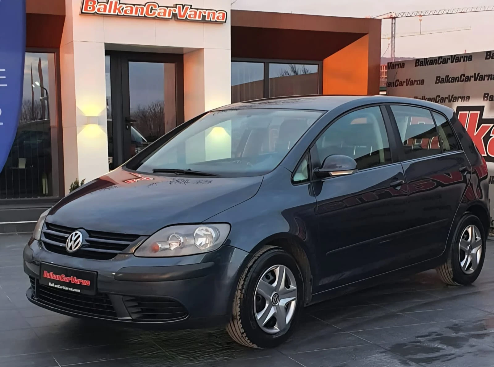 VW Golf Plus 1.6 SR 102к.с. COMFORTLINE - изображение 2