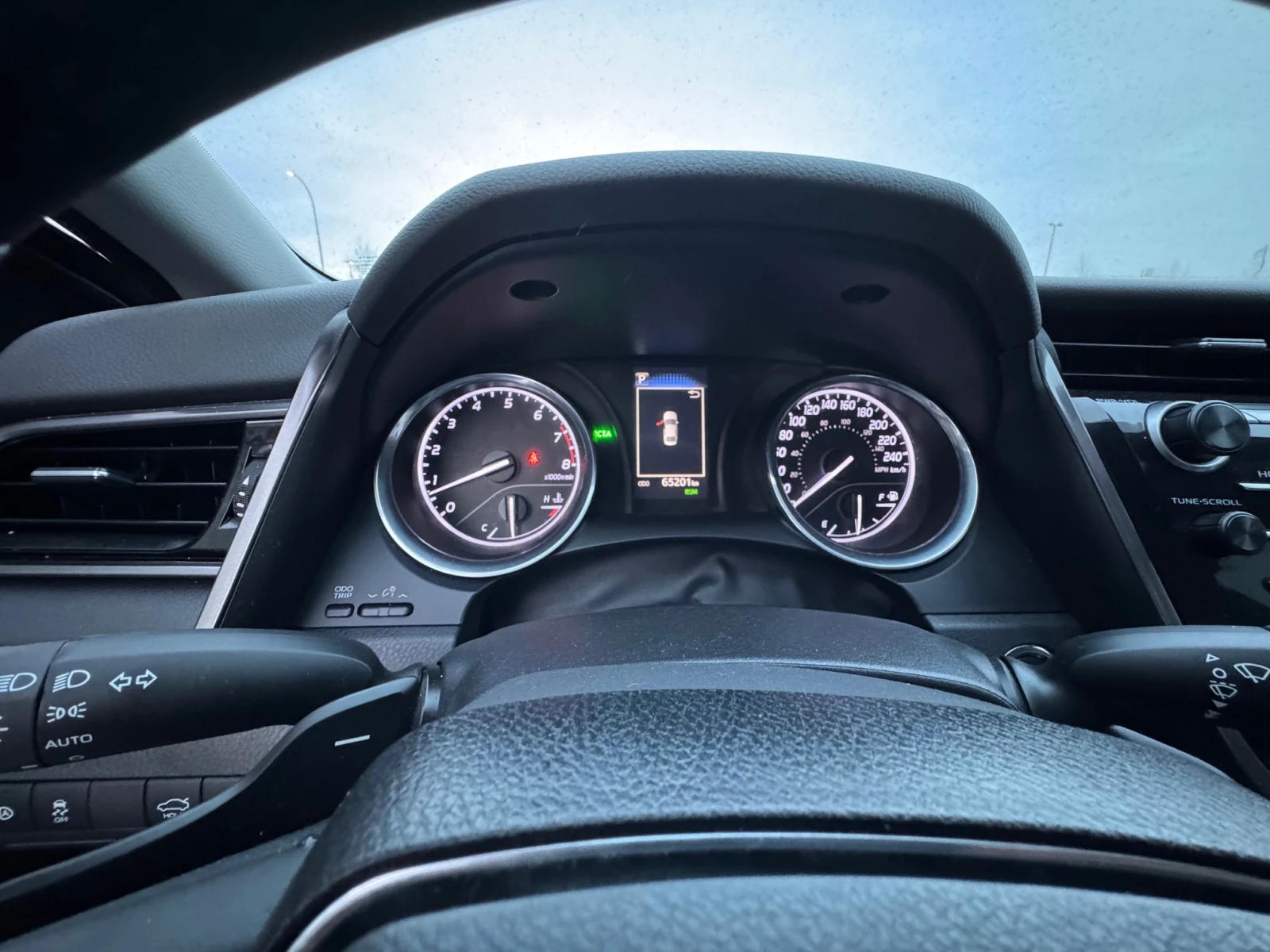 Toyota Camry 2.5 SE - изображение 9