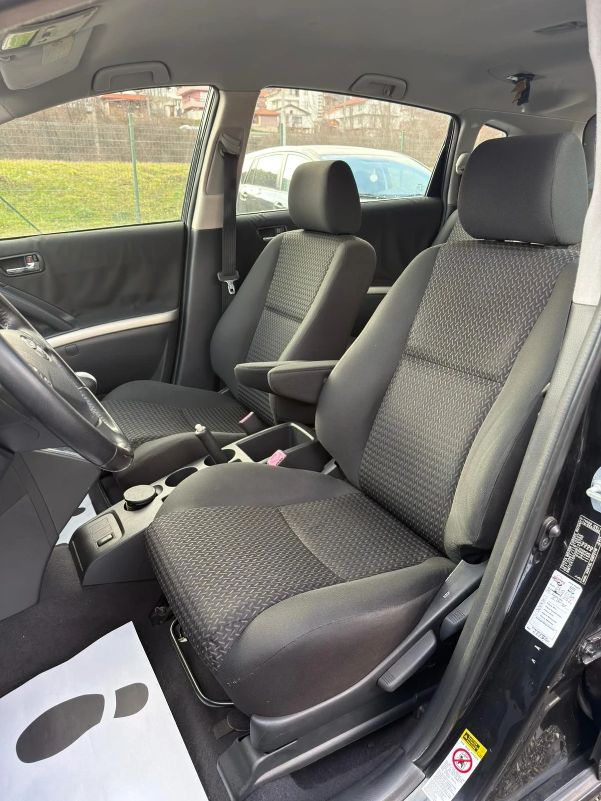 Toyota Corolla verso 2.2 D4D Facelift �����������  | Mobile.bg � ����������� 9