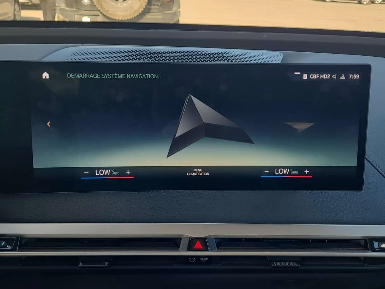BMW iX * XDRIVE50 * CARFAX * ��� ������������ ������ | Mobile.bg � ����������� 11