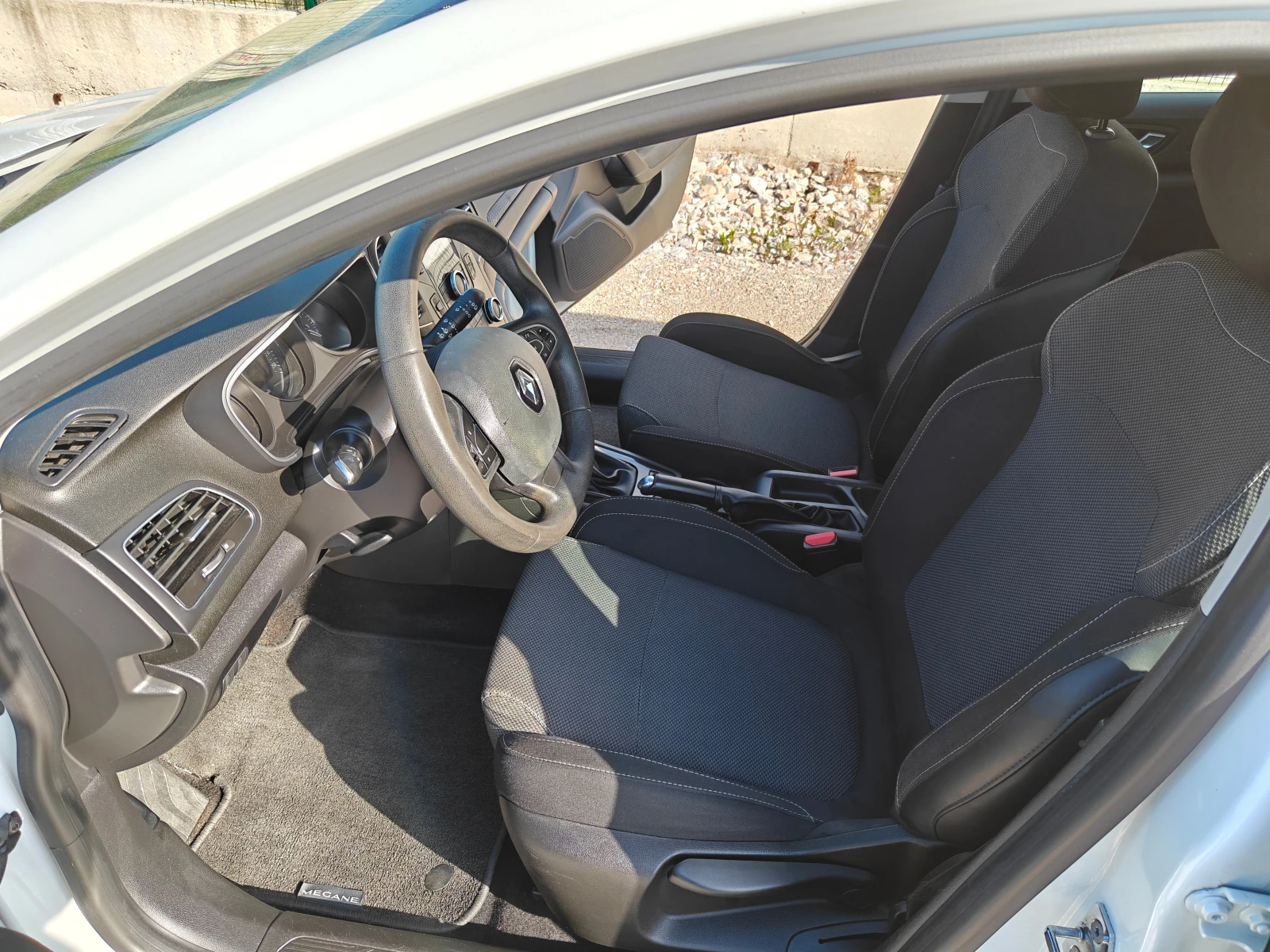 Renault Megane 4, снимка 7 - Автомобили и джипове - 54865368