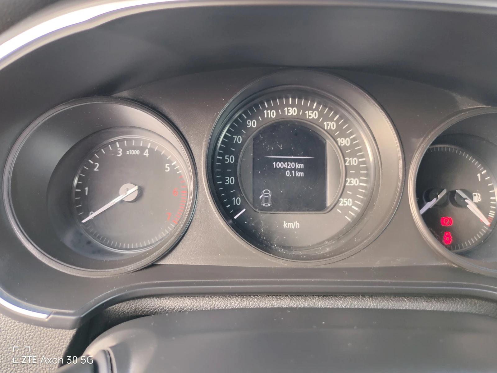 Renault Megane 4, снимка 11 - Автомобили и джипове - 54865368