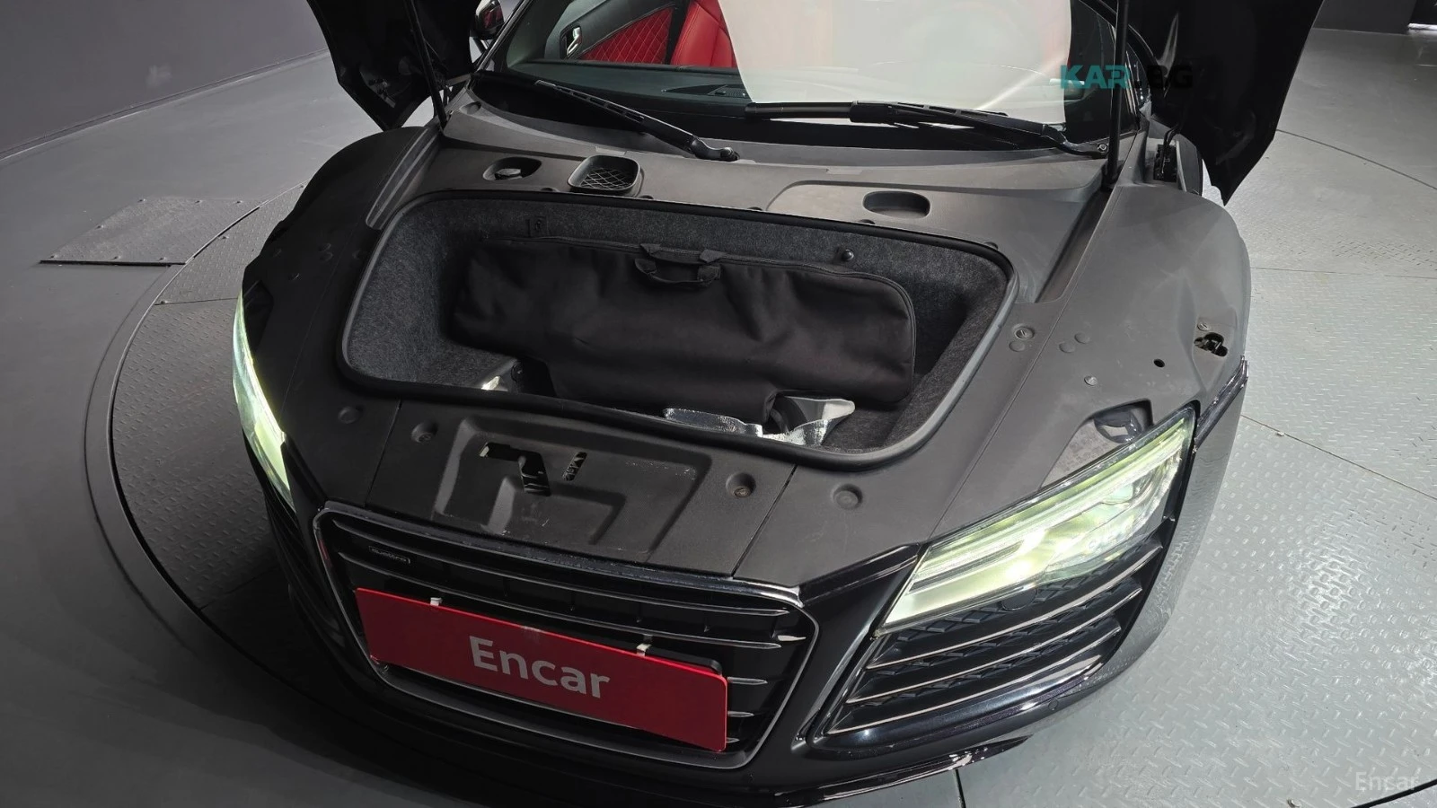 Audi R8 V10* 5.2* Spyder* RED* LEATHER* КАМЕРА* , снимка 15 - Автомобили и джипове - 54869432