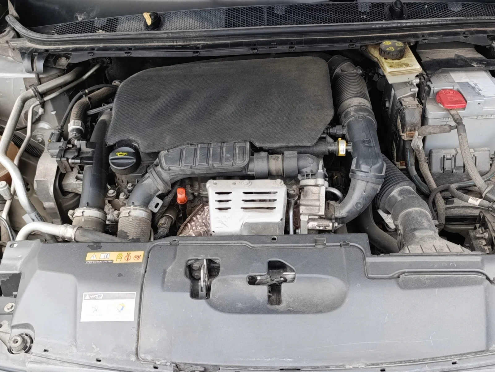 Peugeot 308 1.2i SW Automatic , снимка 13 - Автомобили и джипове - 54956071
