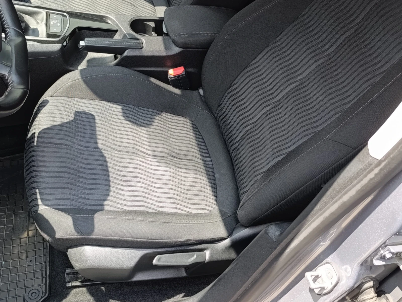 Peugeot 308 1.2i SW Automatic , снимка 10 - Автомобили и джипове - 54956071