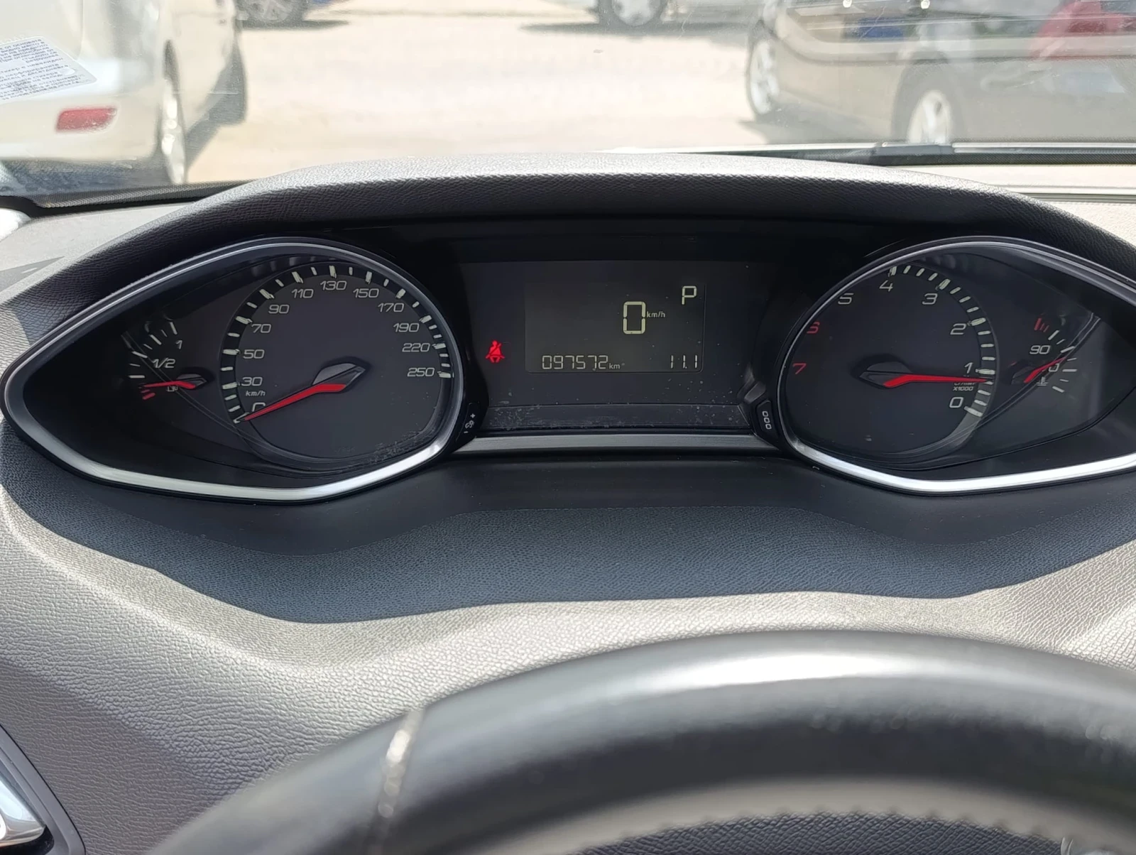Peugeot 308 1.2i SW Automatic , снимка 11 - Автомобили и джипове - 54956071
