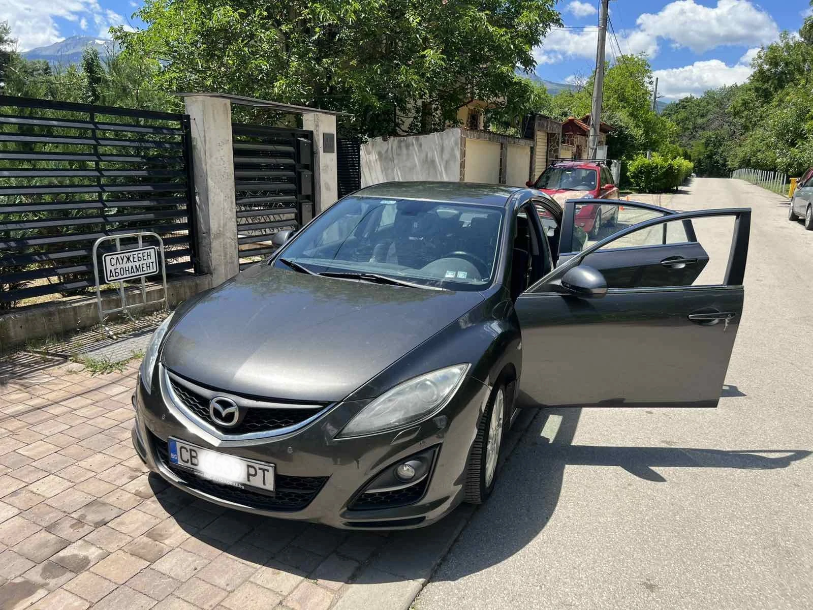 Mazda 6
