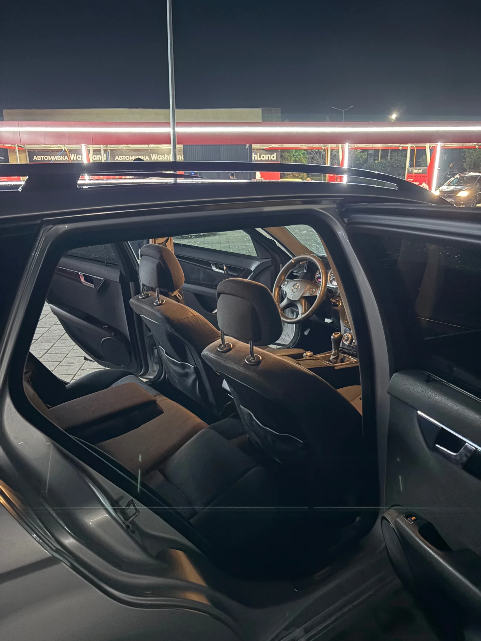 Mercedes-Benz C 200, снимка 10 - Автомобили и джипове - 55040490