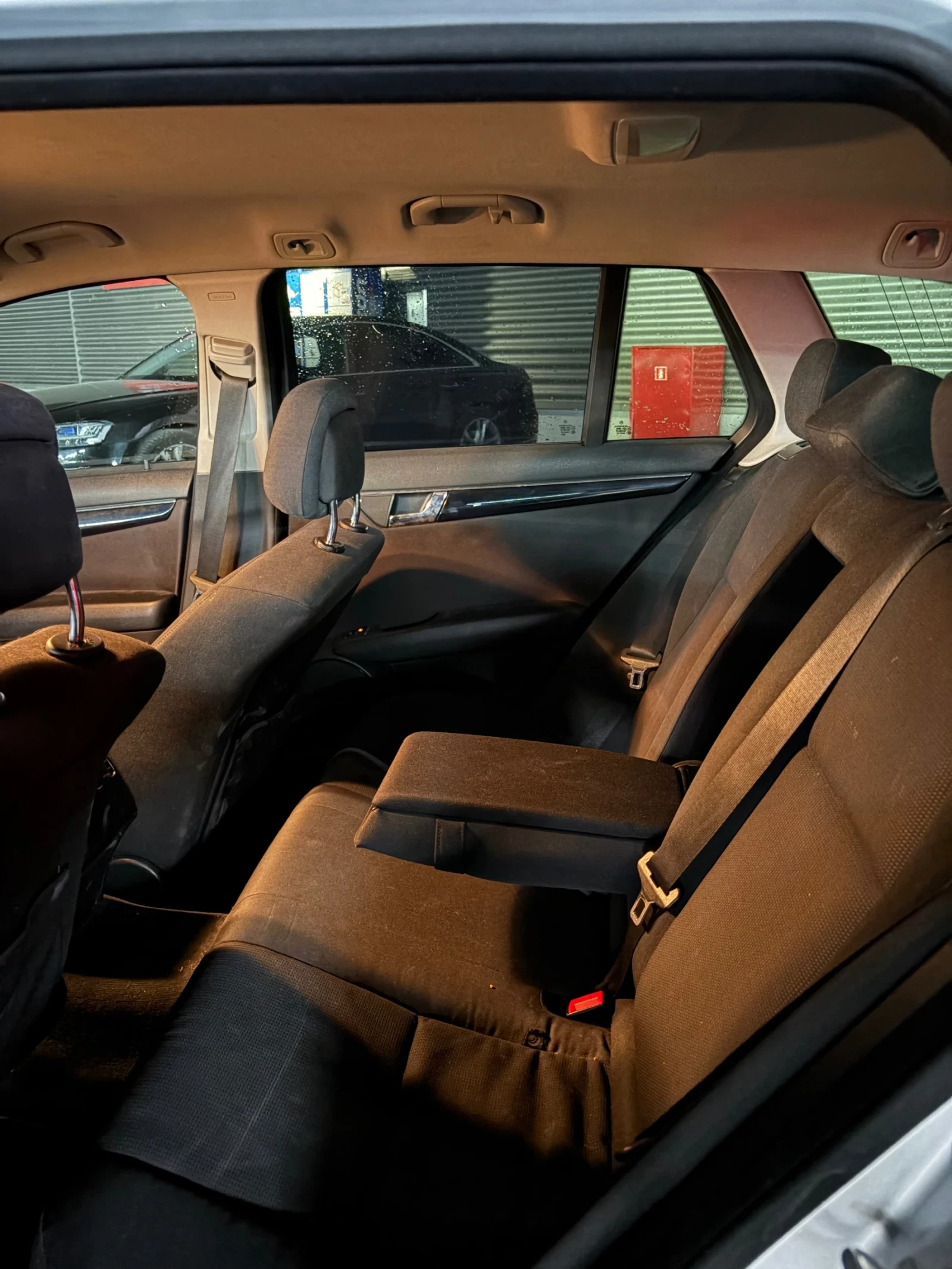 Mercedes-Benz C 200, снимка 8 - Автомобили и джипове - 55040490