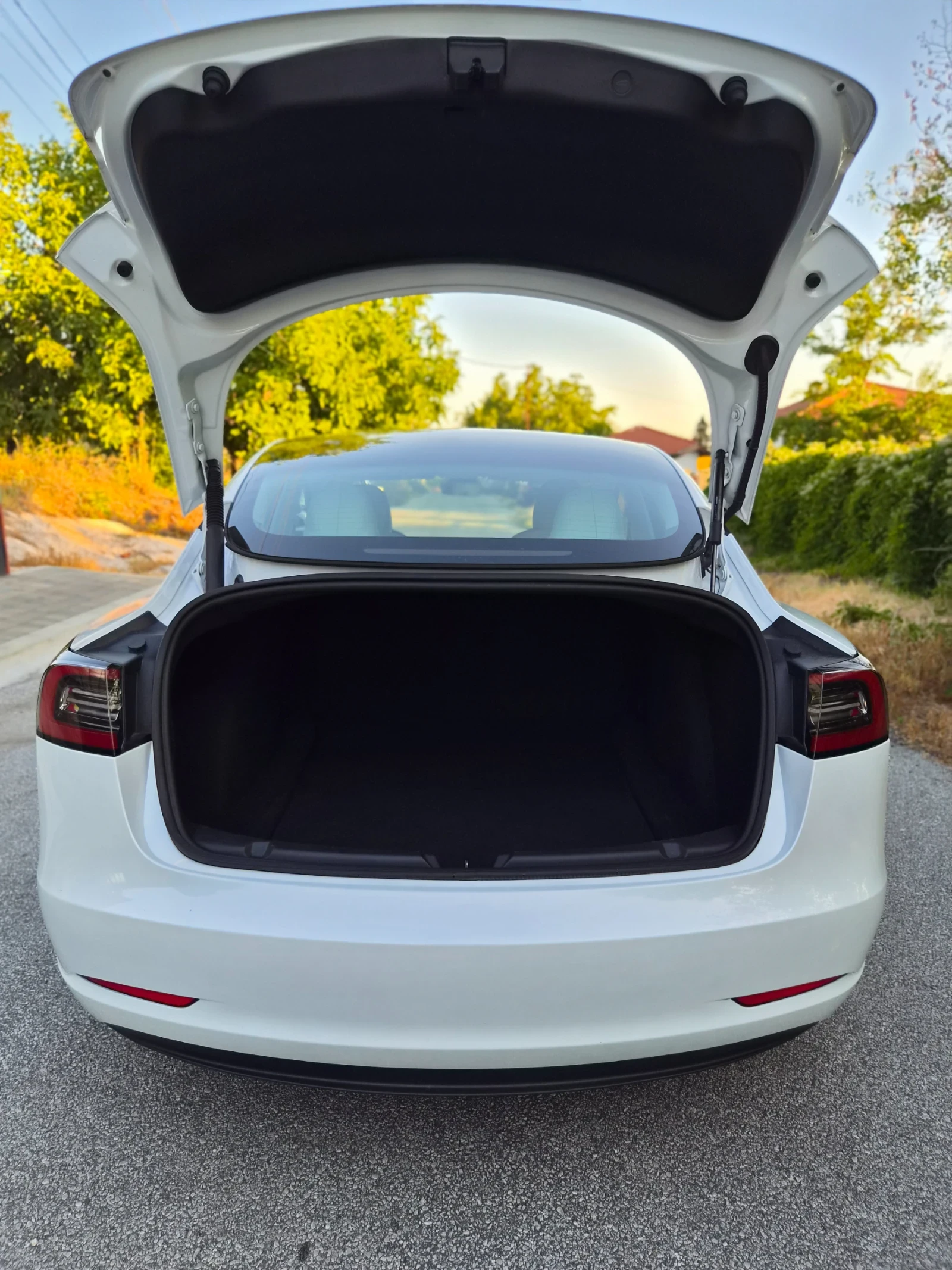 Tesla Model 3 Long Range/Dual Motor/6.23г, снимка 7 - Автомобили и джипове - 55509829