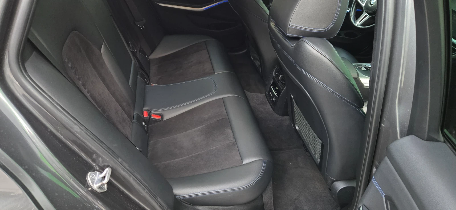 BMW 320 M-pack/Laser, снимка 12 - Автомобили и джипове - 55735829