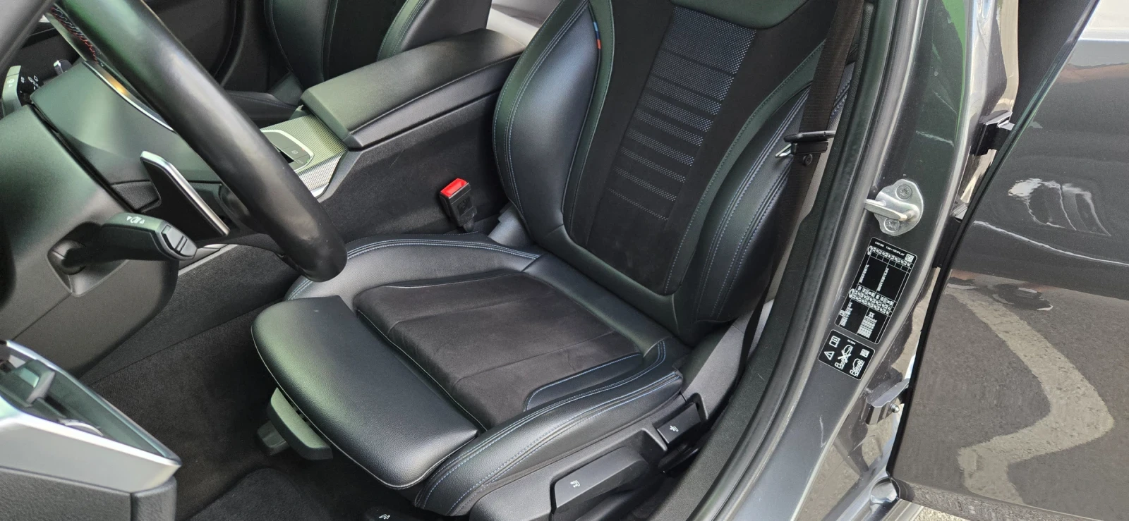 BMW 320 M-pack/Laser, снимка 8 - Автомобили и джипове - 55735829