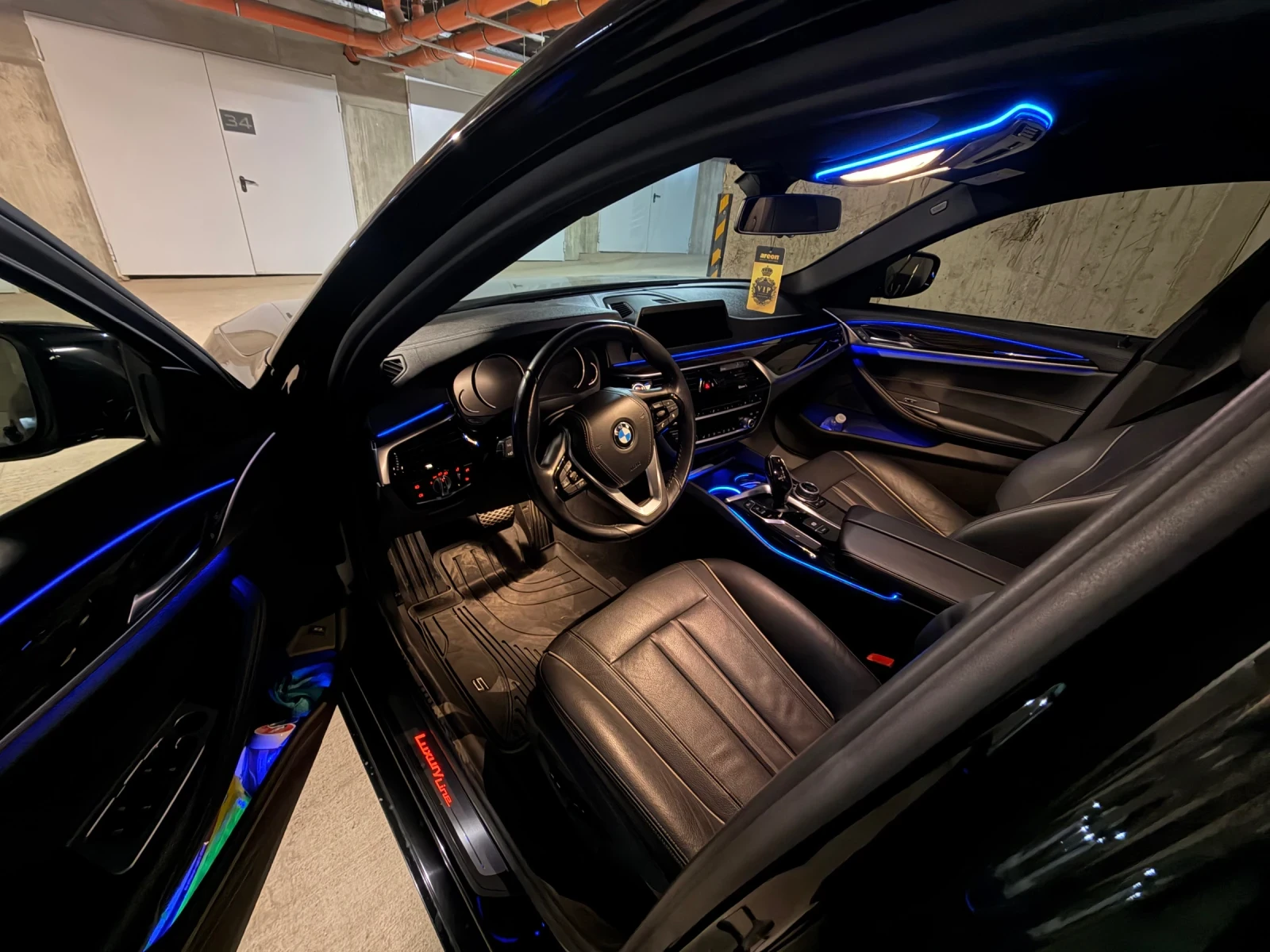 BMW 520 Luxury Line 4x4, снимка 4 - Автомобили и джипове - 56058882