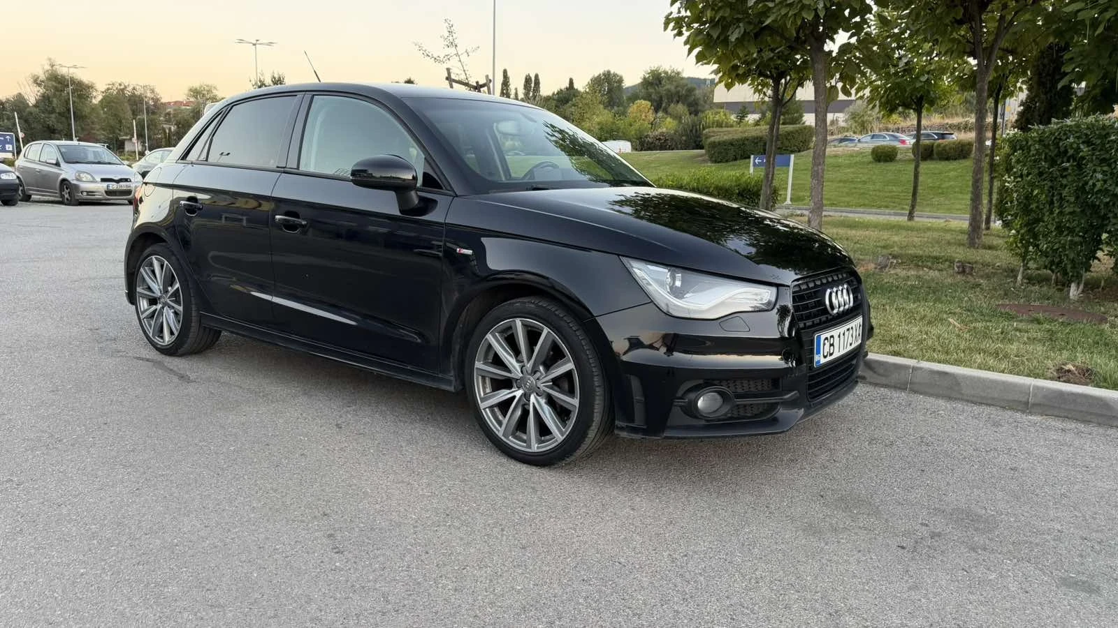 Audi A1 Sline 1.2 TFSI, снимка 11 - Автомобили и джипове - 56121392