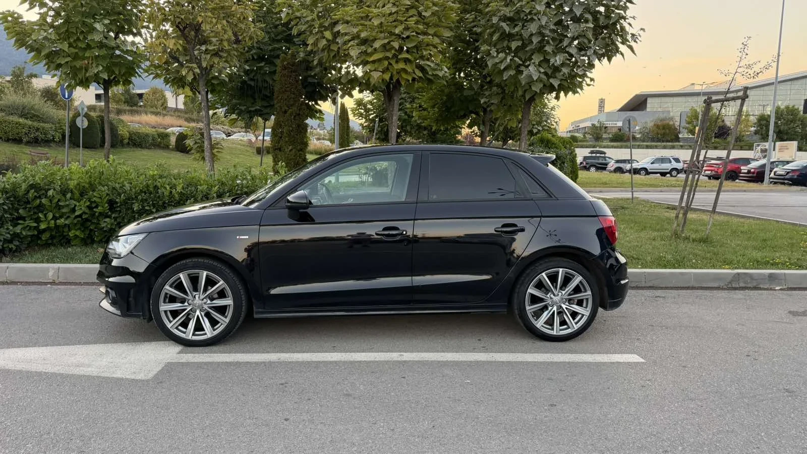 Audi A1 Sline 1.2 TFSI, снимка 7 - Автомобили и джипове - 56121392