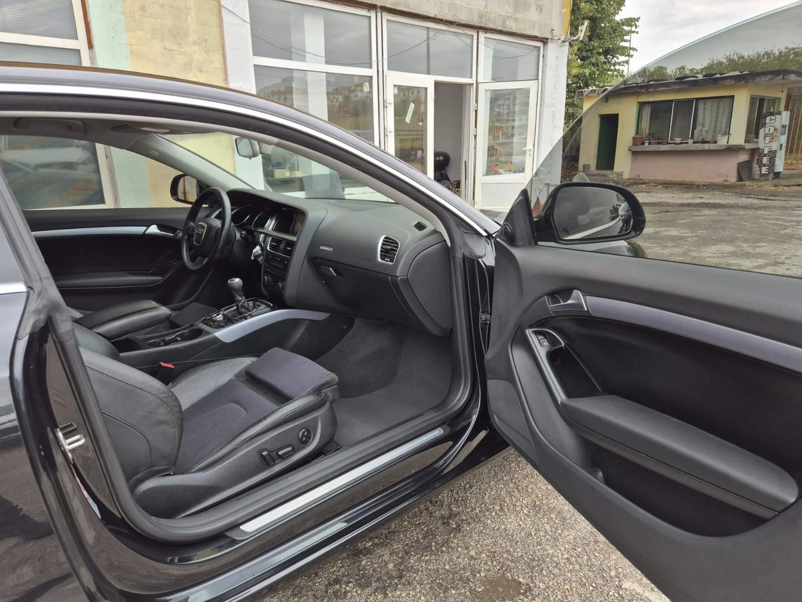 Audi A5 3.0TDI 239+ + S-LINE ITALY , снимка 12 - Автомобили и джипове - 56232761