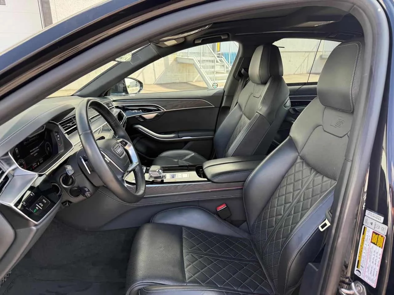 Audi A8 55TFSI LONG CARFAX, снимка 5 - Автомобили и джипове - 56242640