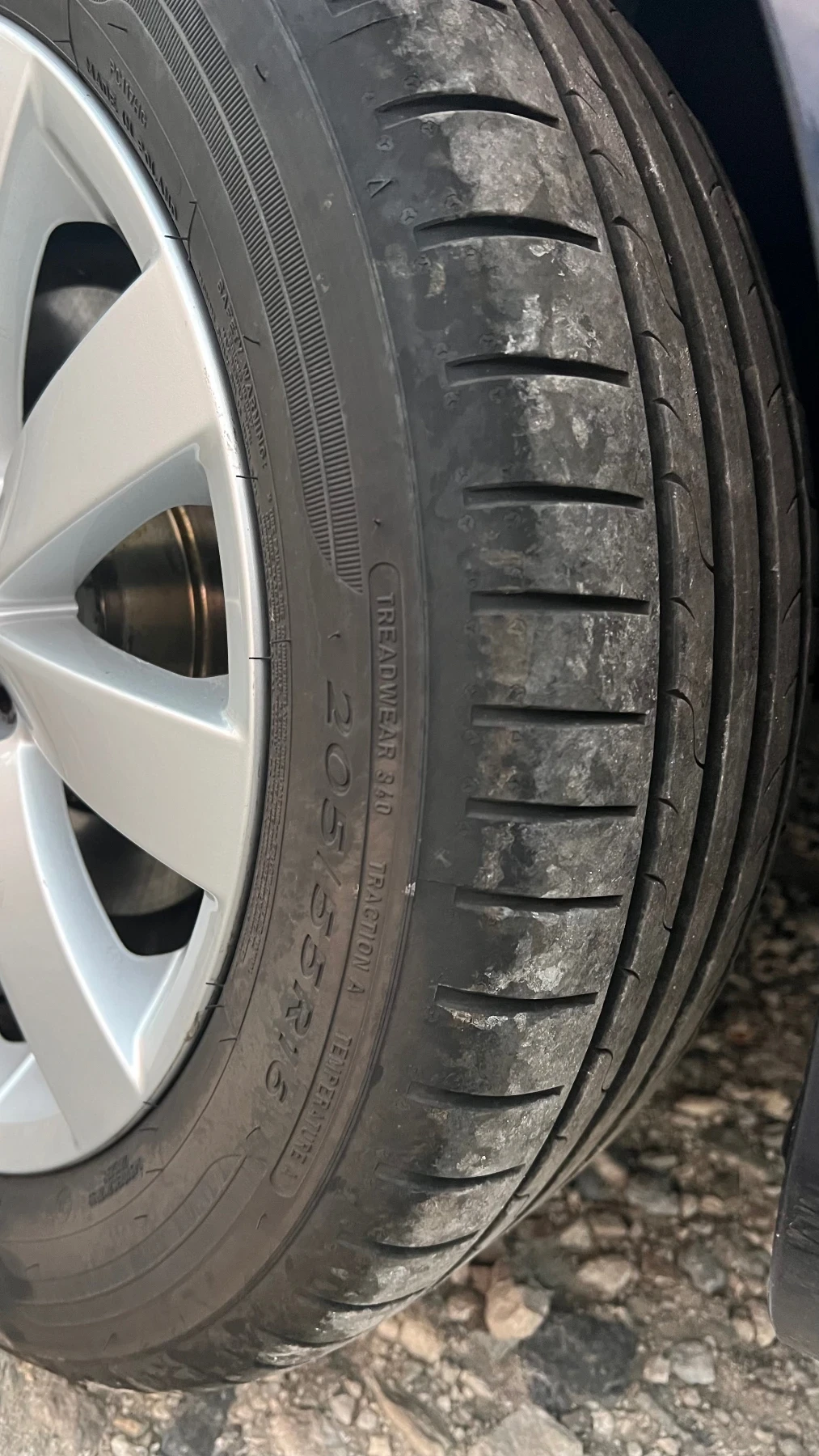 VW Passat 2.0 140 Безупречен, снимка 12 - Автомобили и джипове - 56261454