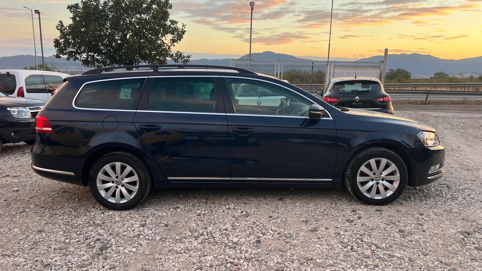 VW Passat 2.0 140 Безупречен, снимка 5 - Автомобили и джипове - 56261454