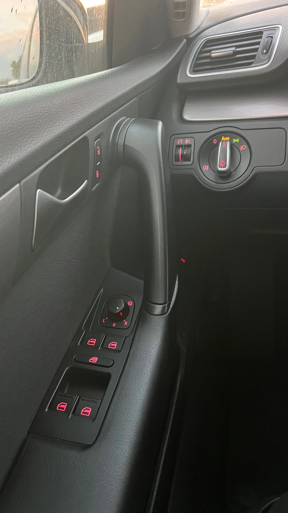 VW Passat 2.0 140 Безупречен, снимка 10 - Автомобили и джипове - 56261454