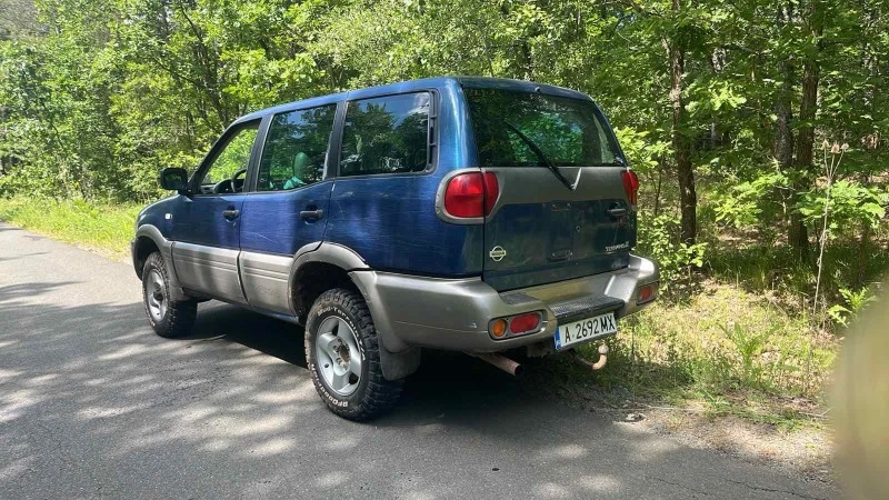 Nissan Terrano, снимка 2 - Автомобили и джипове - 46452437