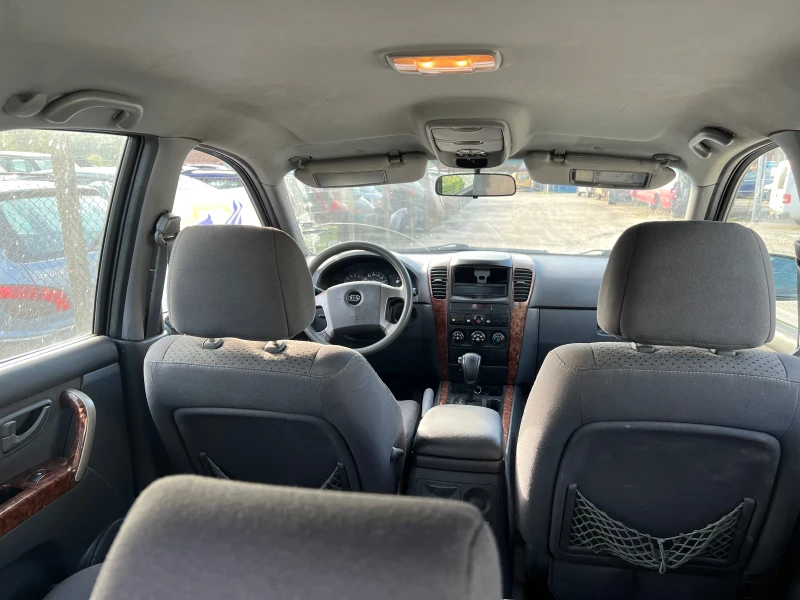 Kia Sorento 2.5 140 кс автоматик , снимка 5 - Автомобили и джипове - 47671307