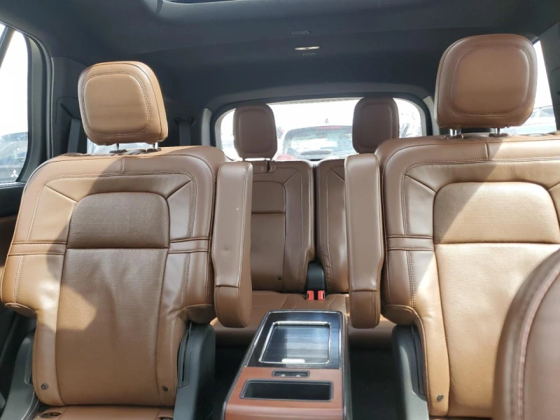 Lincoln Aviator RESERVE, снимка 10 - Автомобили и джипове - 47939906