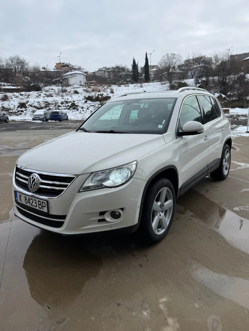 VW Tiguan Обслужен/Всички Екстри, снимка 2 - Автомобили и джипове - 48703617