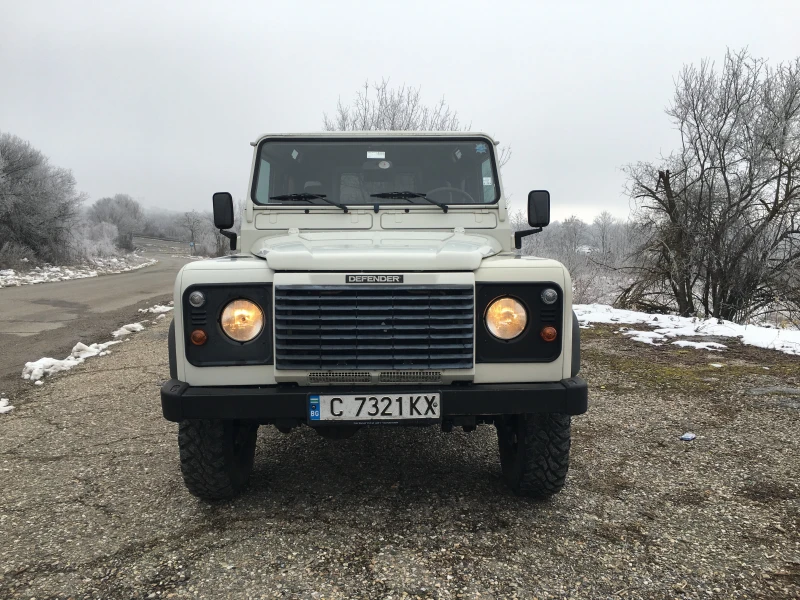 Land Rover Defender 90, снимка 2 - Автомобили и джипове - 48881540