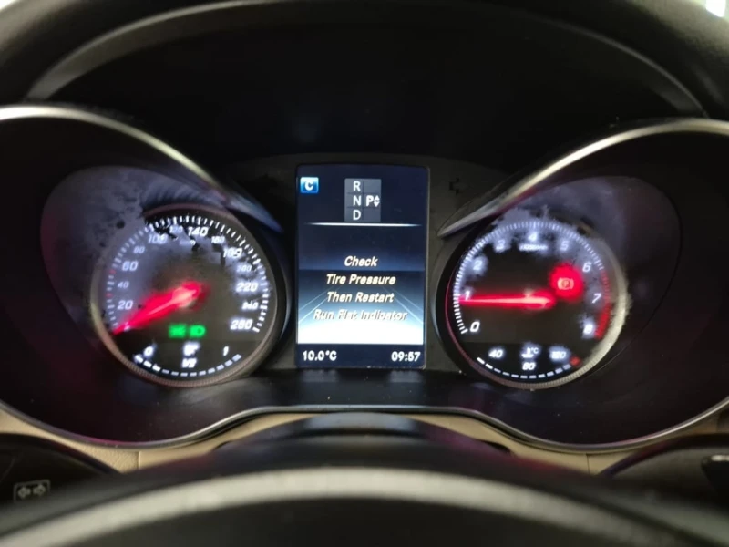 Mercedes-Benz GLC 300 2018 4MATIC * БЕЗ ПЪРВОНАЧАЛНА ВНОСКА* , снимка 11 - Автомобили и джипове - 52959080