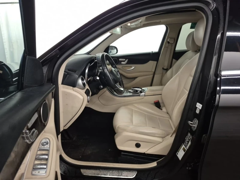 Mercedes-Benz GLC 300 2018 4MATIC * БЕЗ ПЪРВОНАЧАЛНА ВНОСКА* , снимка 8 - Автомобили и джипове - 52959080